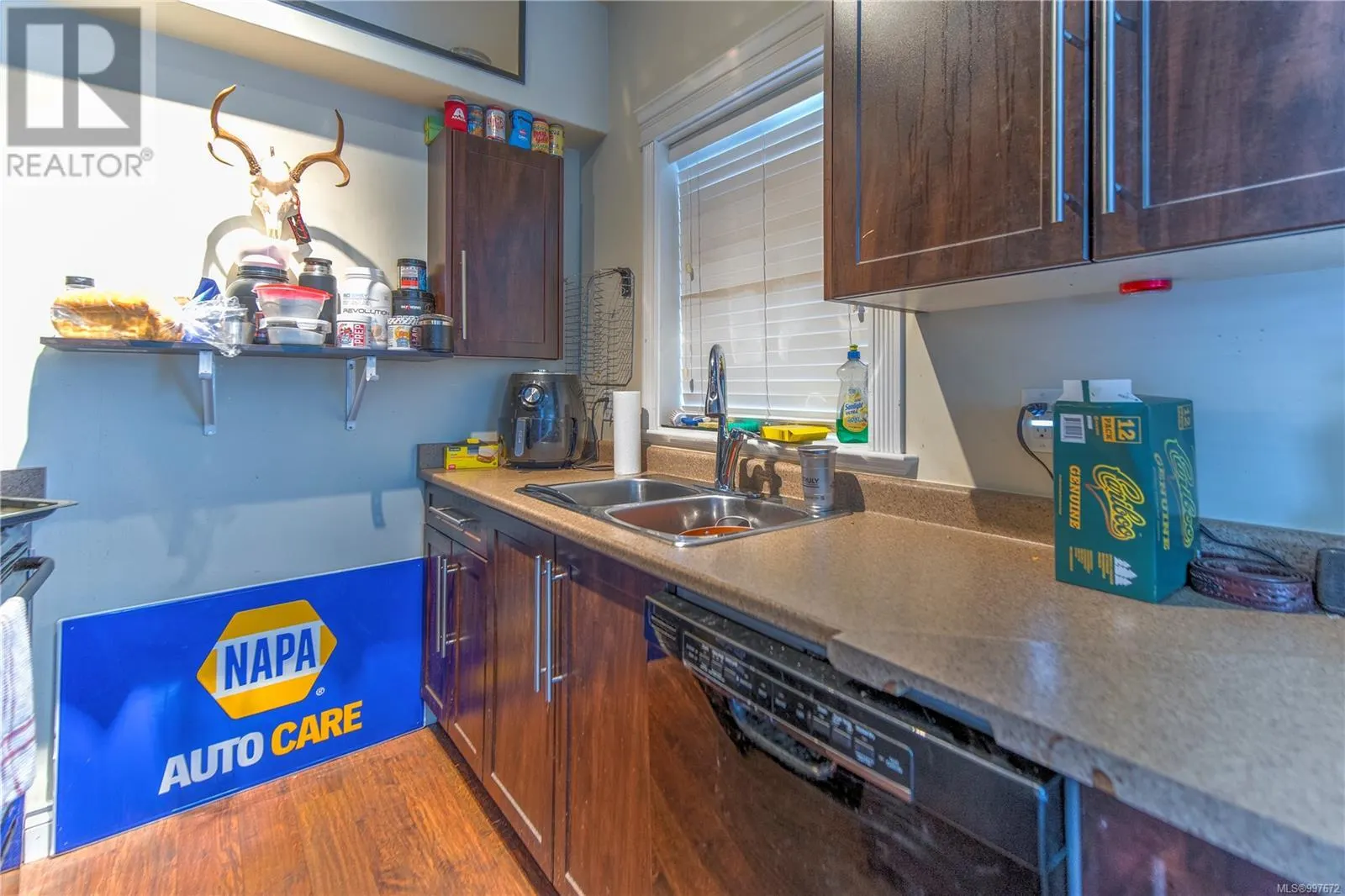 3433 Mary Anne Cres