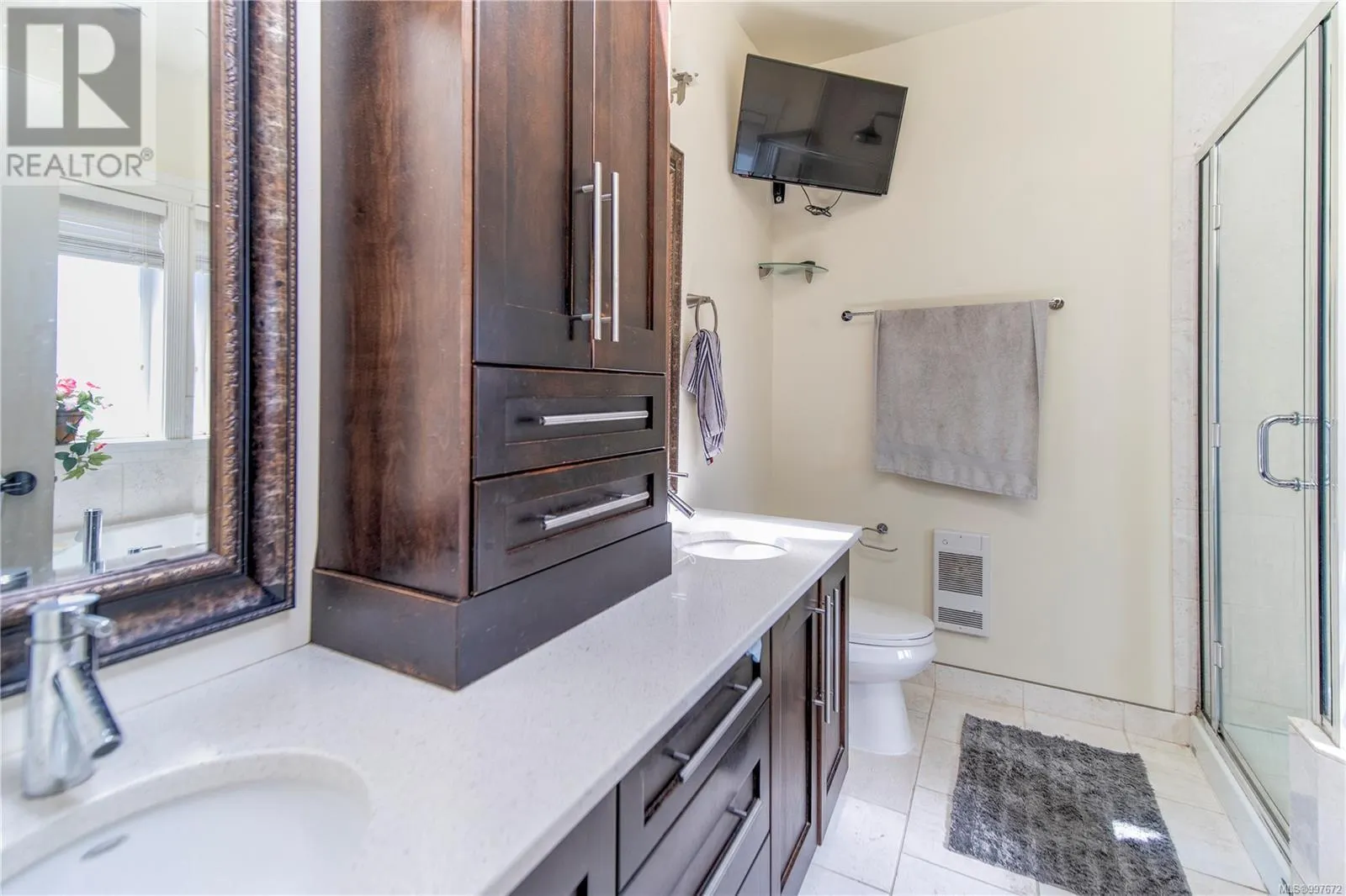 3433 Mary Anne Cres