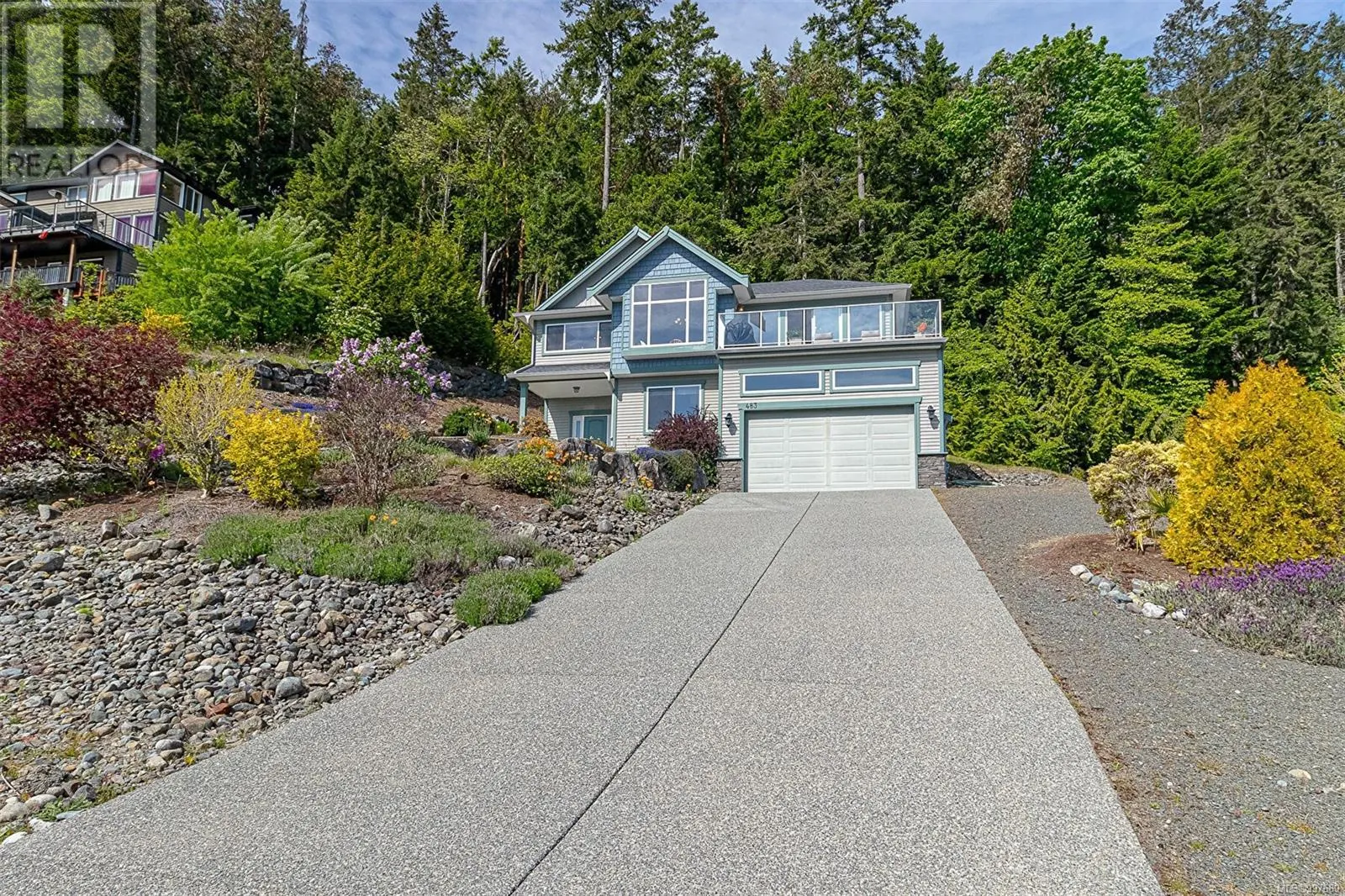 483 Hillview Ave