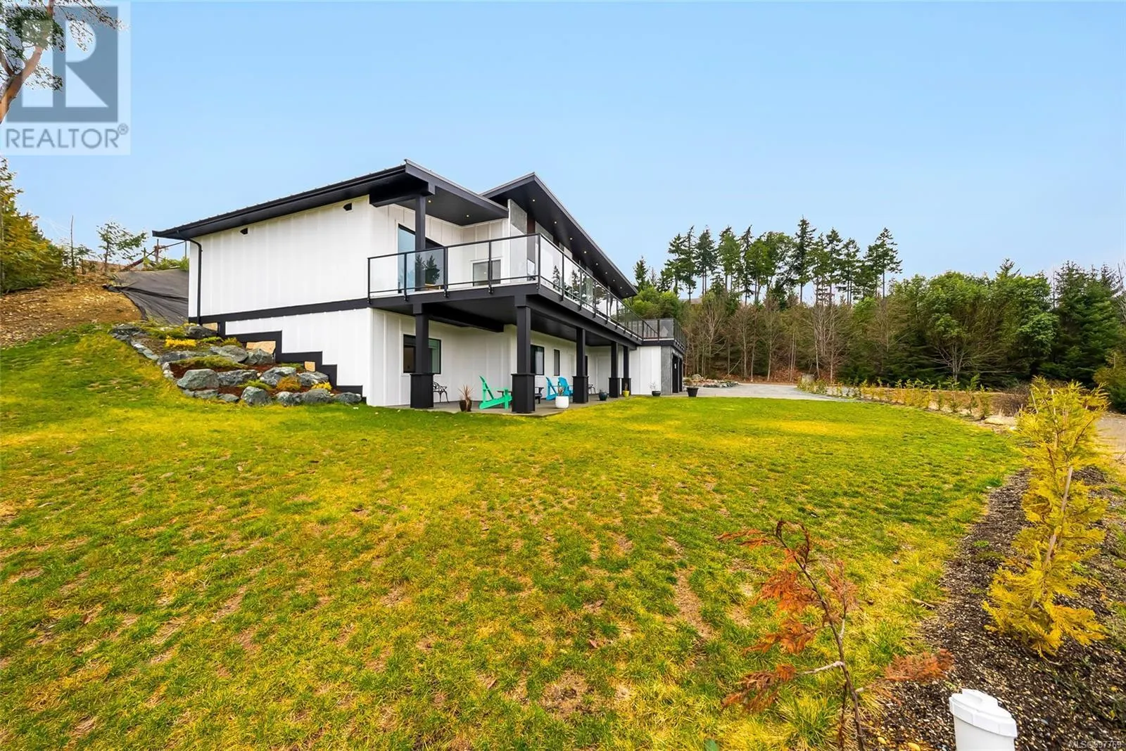 1704 Warn Way