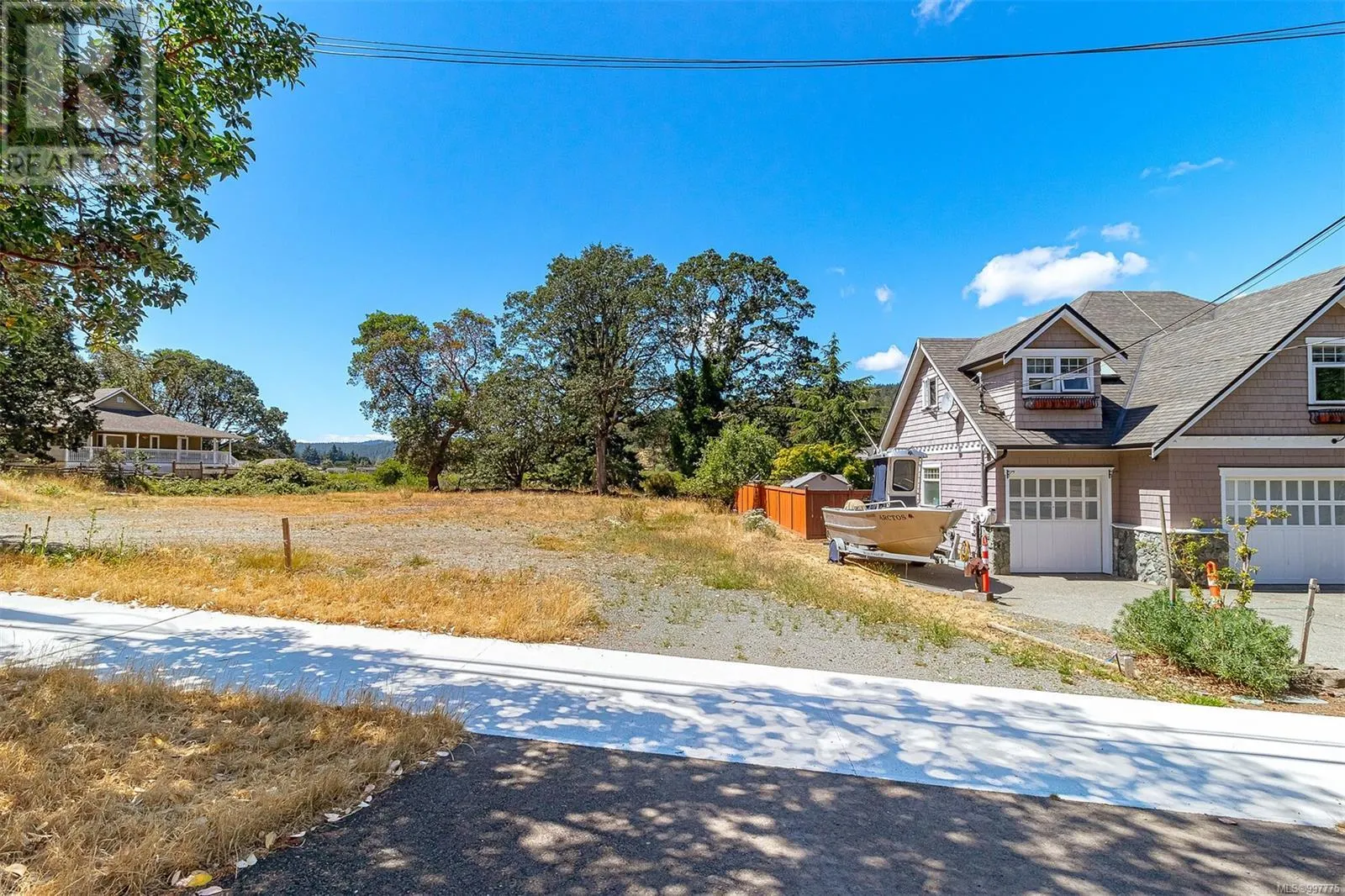 3158 Glen Lake Rd