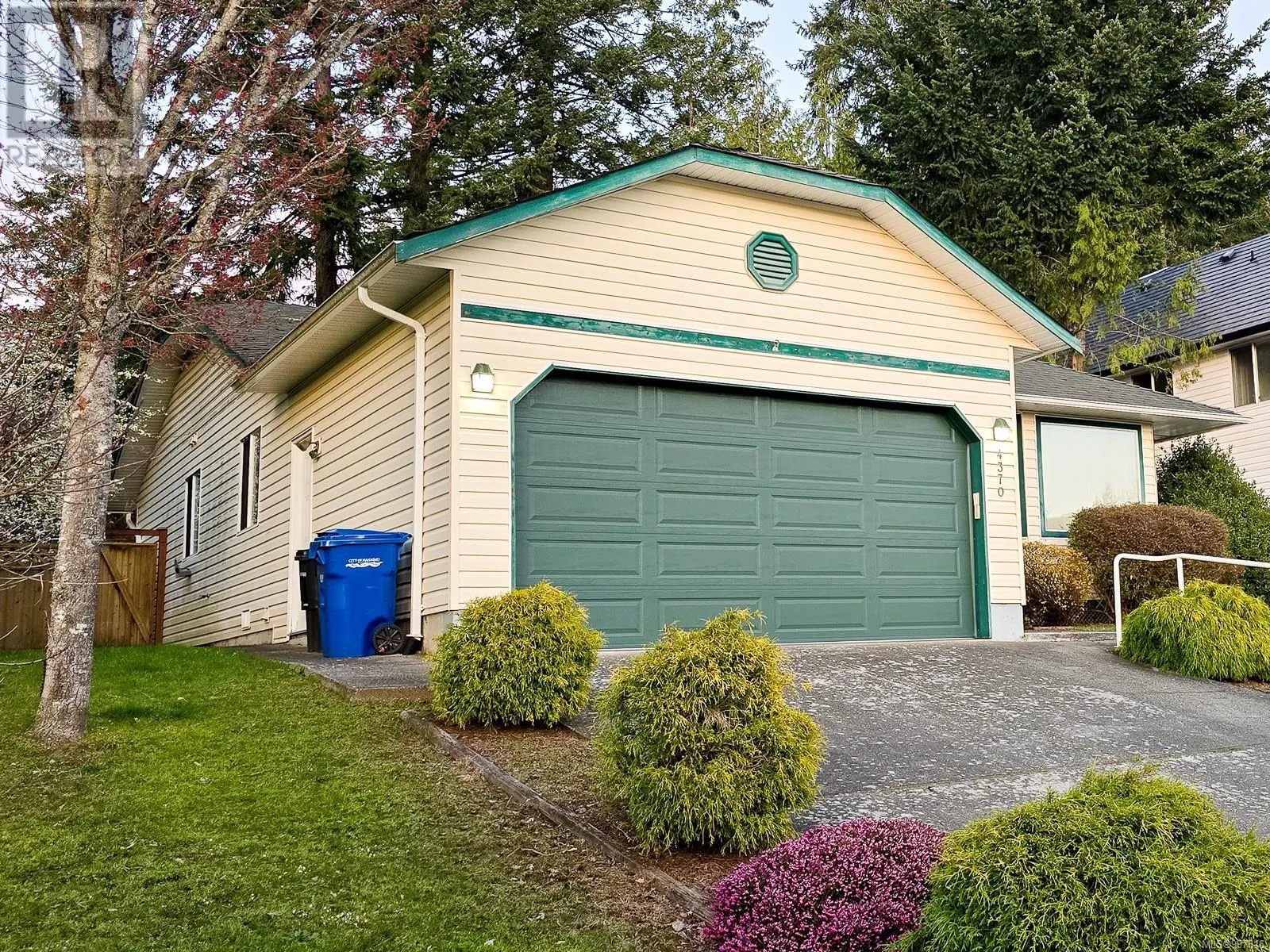 4370 Glencraig Dr