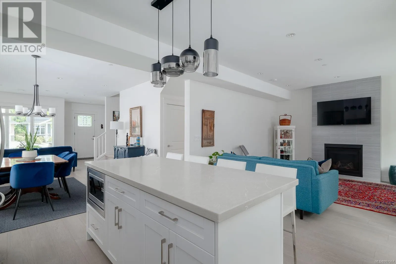 112 5160 Hammond Bay Rd