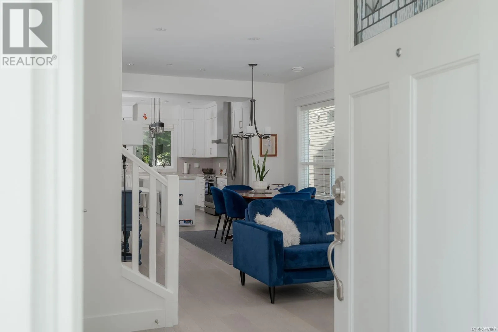 112 5160 Hammond Bay Rd