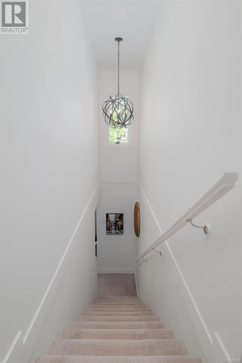 112 5160 Hammond Bay Rd