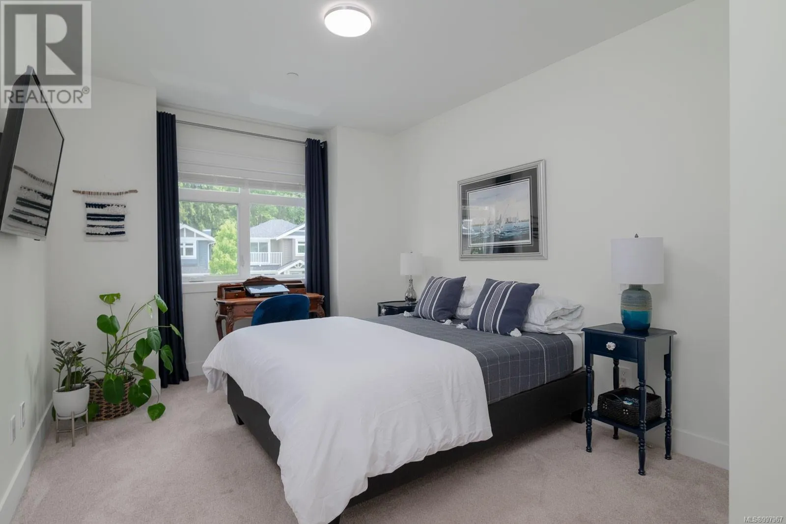 112 5160 Hammond Bay Rd