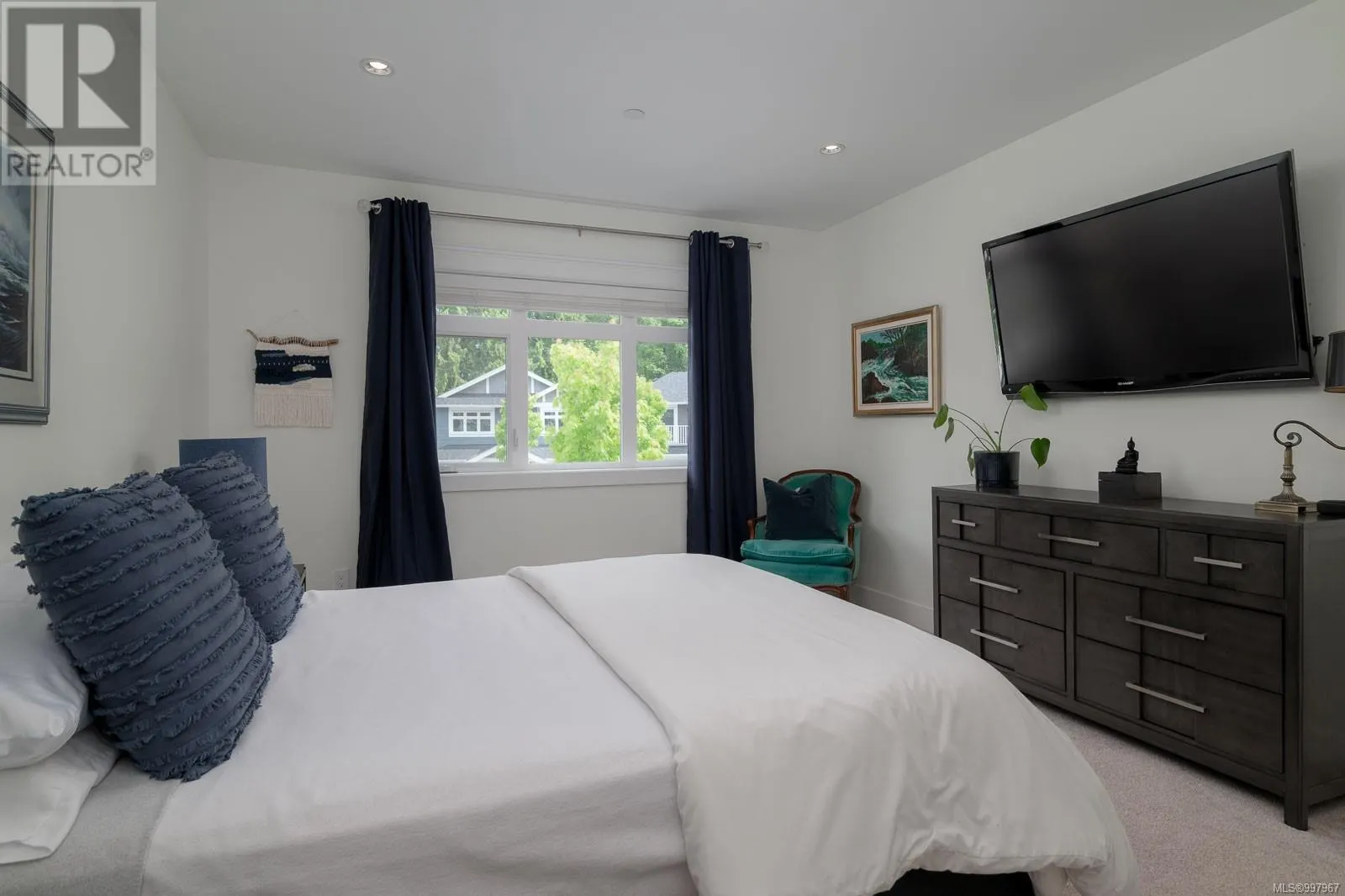 112 5160 Hammond Bay Rd