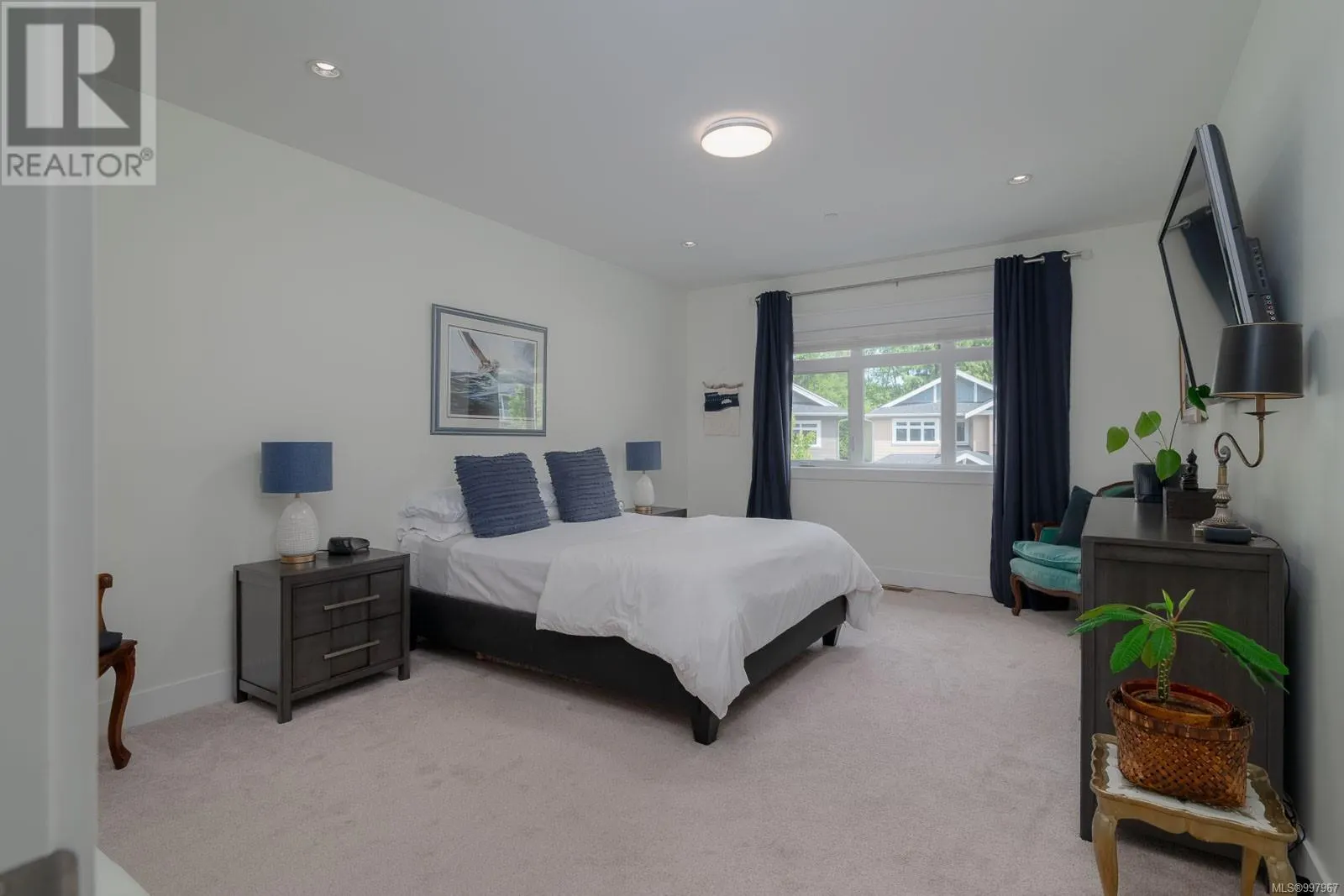 112 5160 Hammond Bay Rd