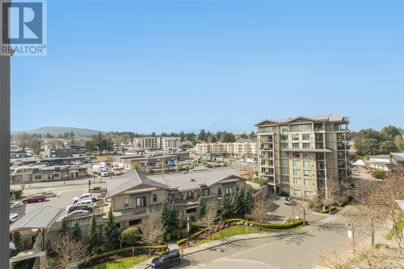 501/502C 181 Beachside Dr