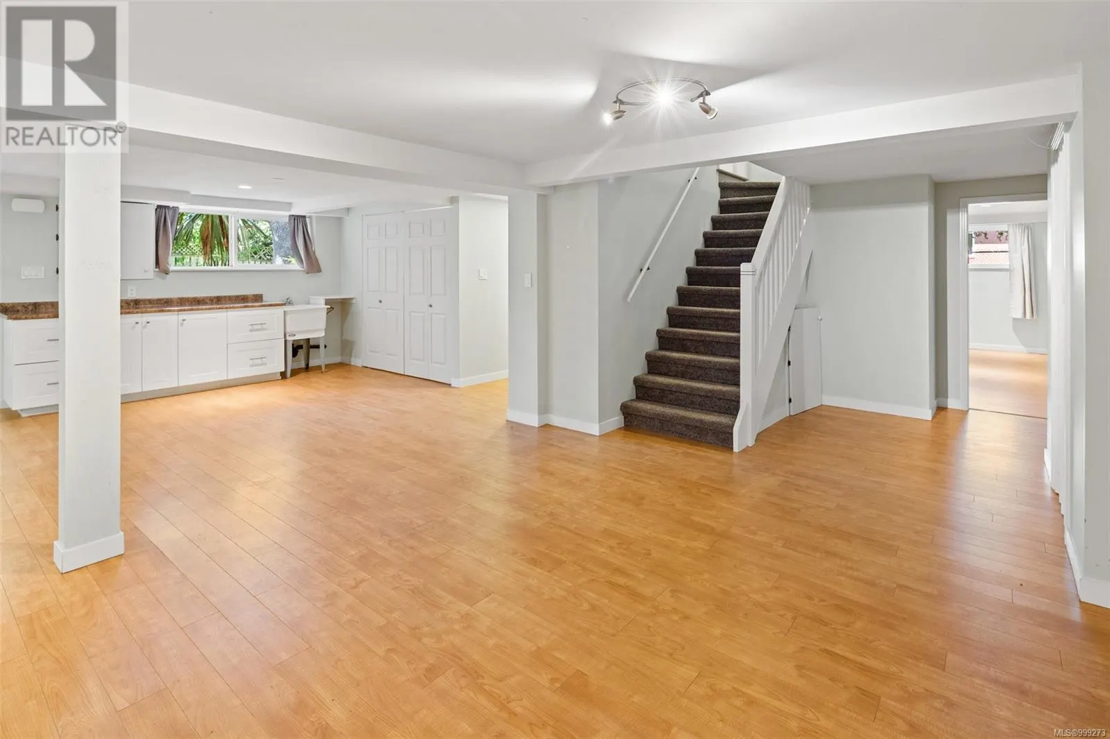 3250 Ripon Rd