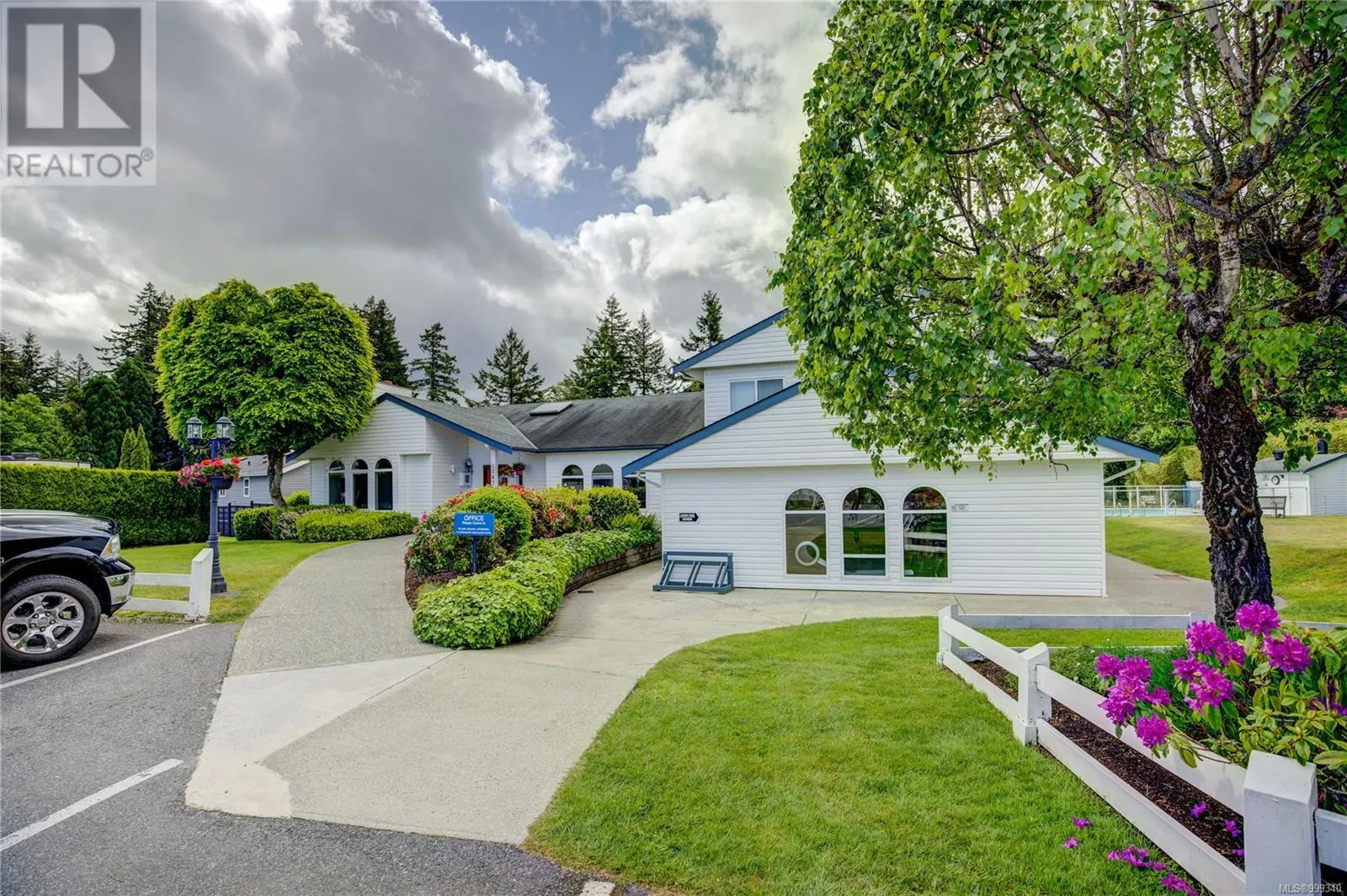 2115 Henderson Lake Way