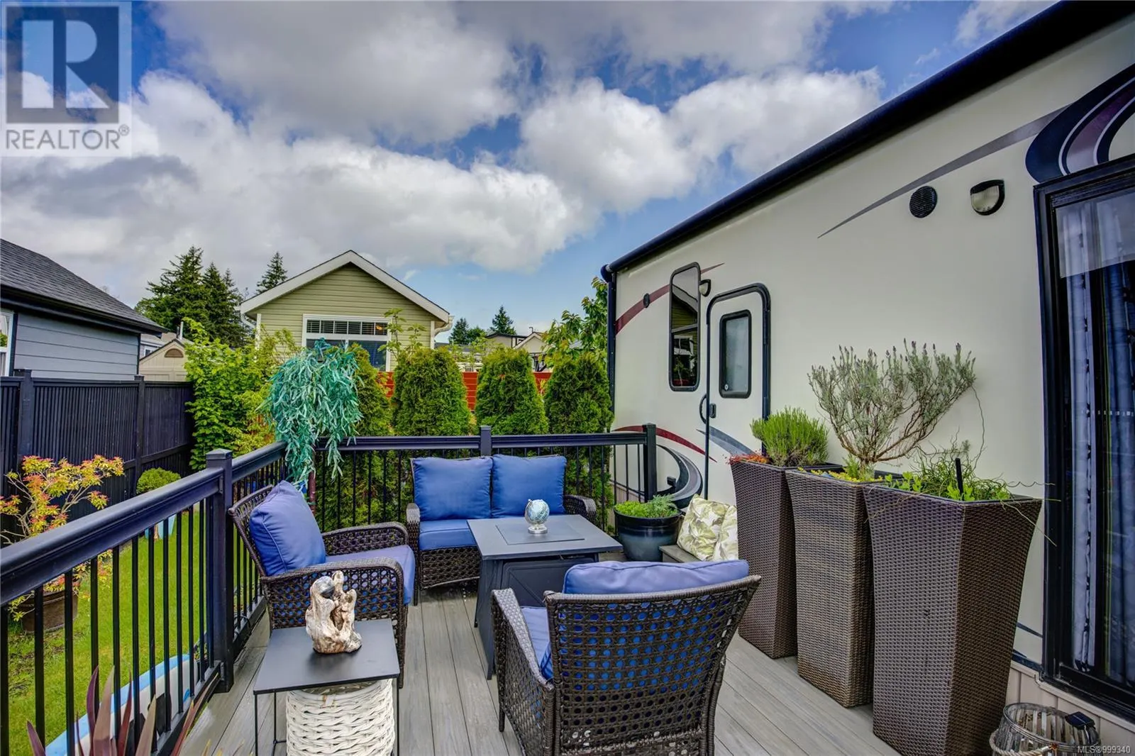 2115 Henderson Lake Way