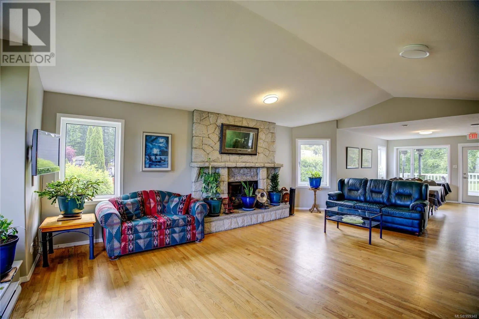 2115 Henderson Lake Way