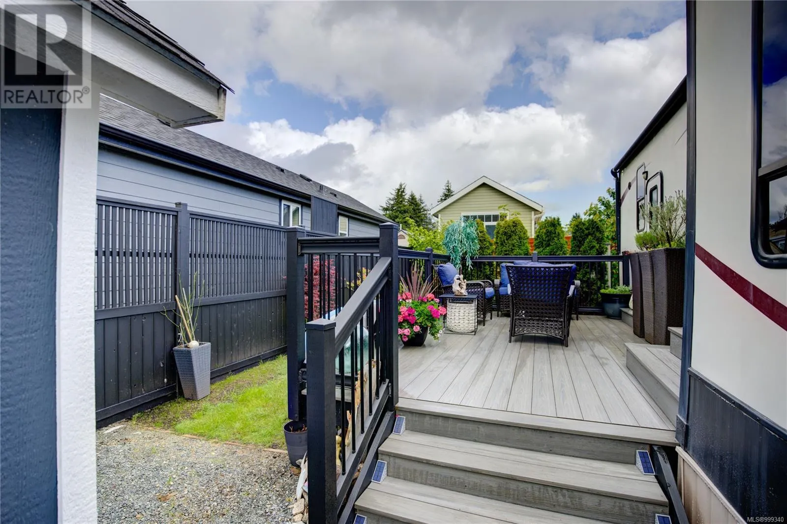 2115 Henderson Lake Way