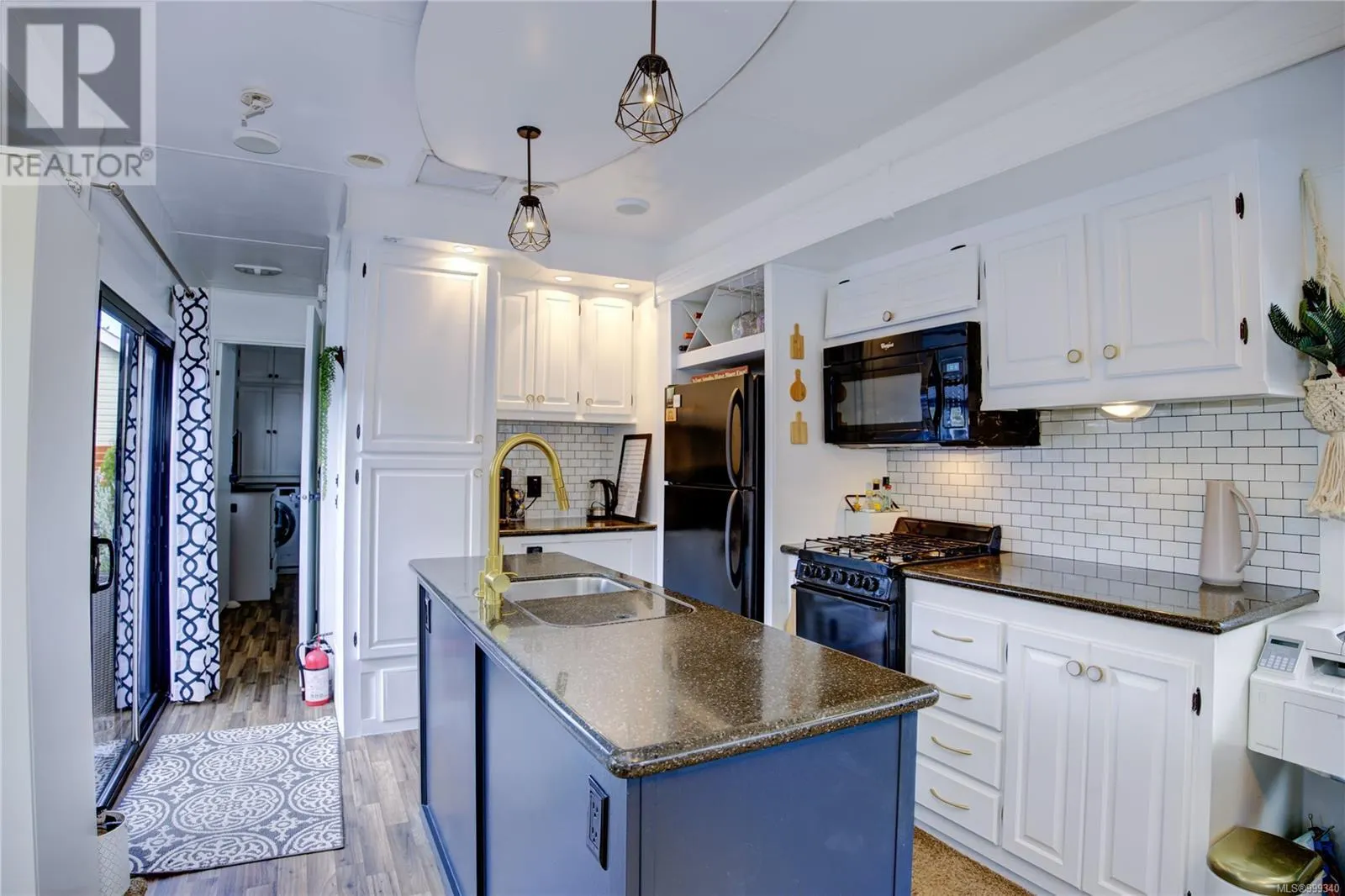 2115 Henderson Lake Way