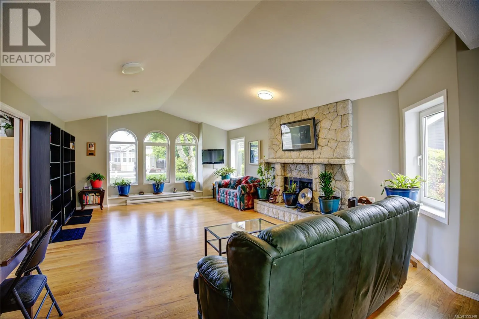 2115 Henderson Lake Way