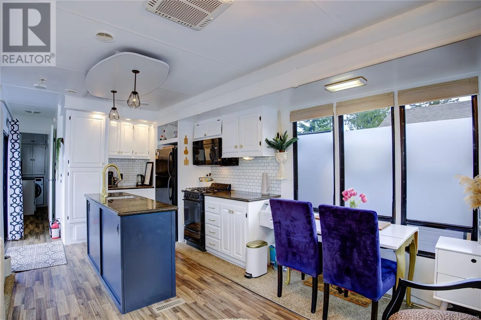 2115 Henderson Lake Way