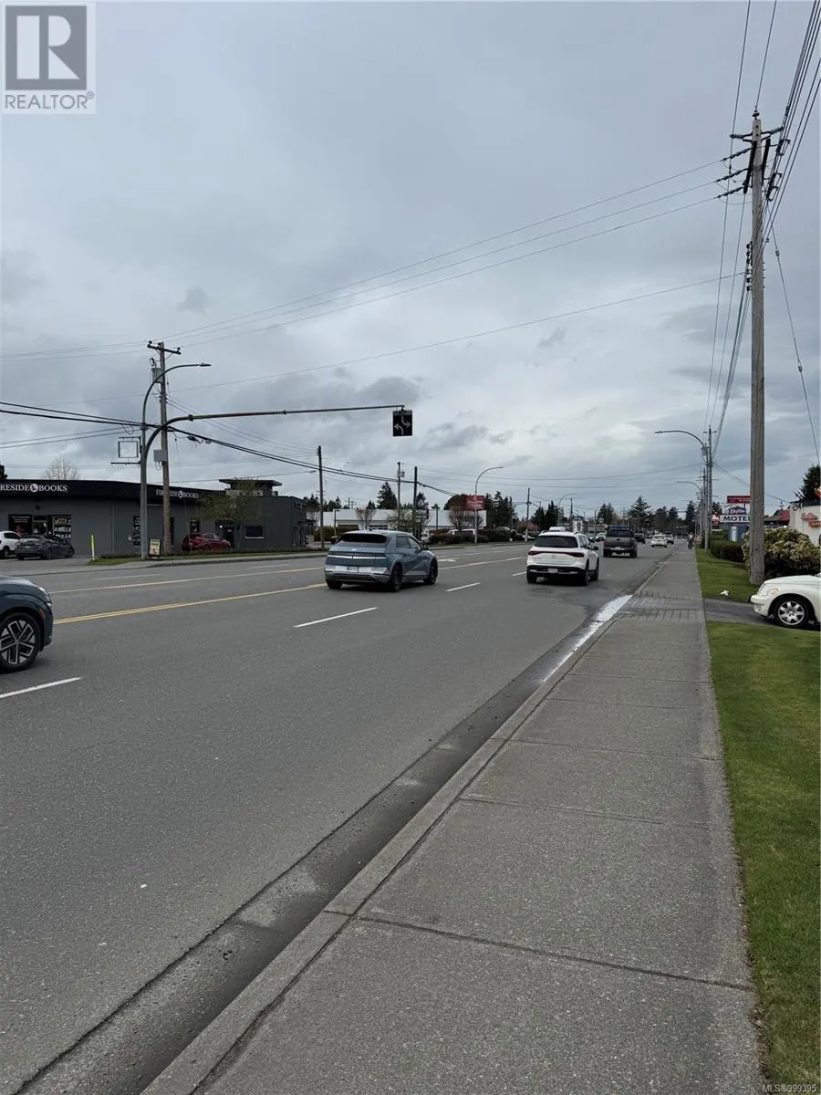 487 Island Hwy E