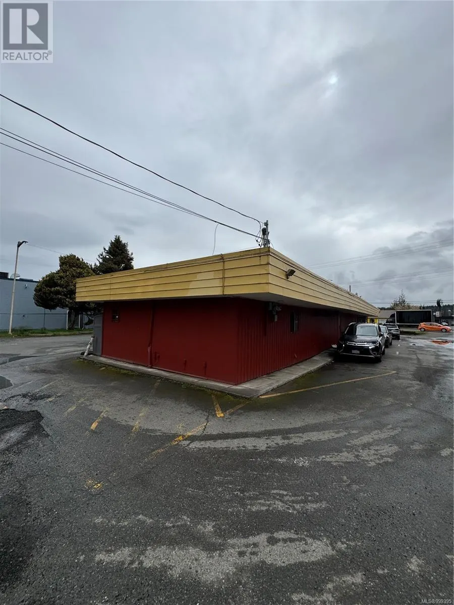 487 Island Hwy E