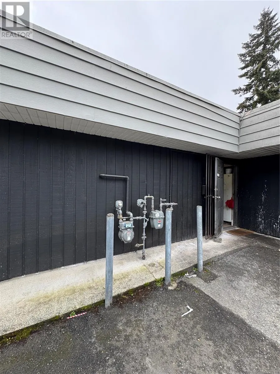 487 Island Hwy E