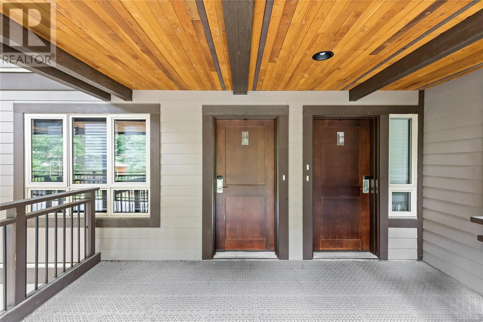 223 1175 Resort Dr