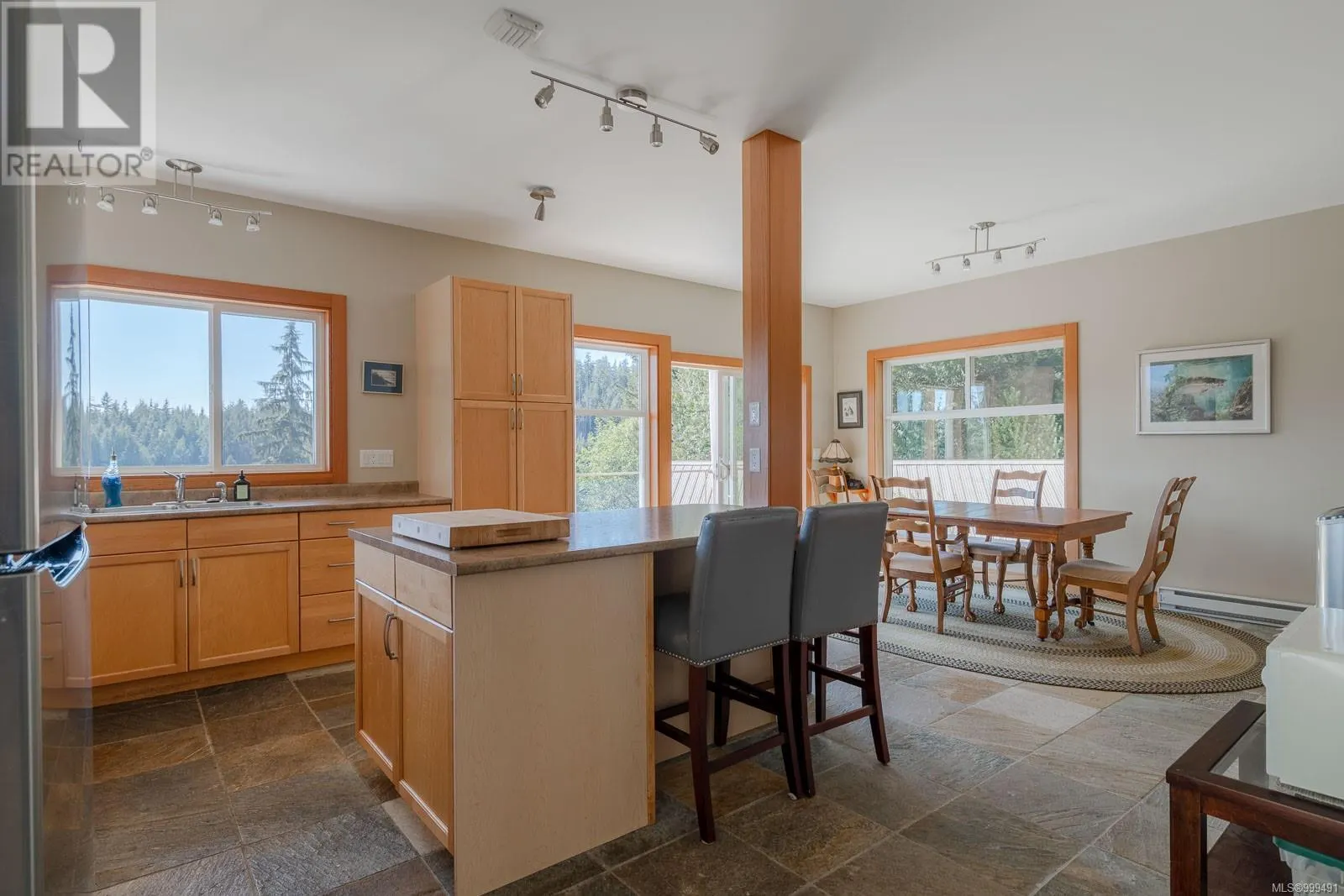 29 Haggard Cove