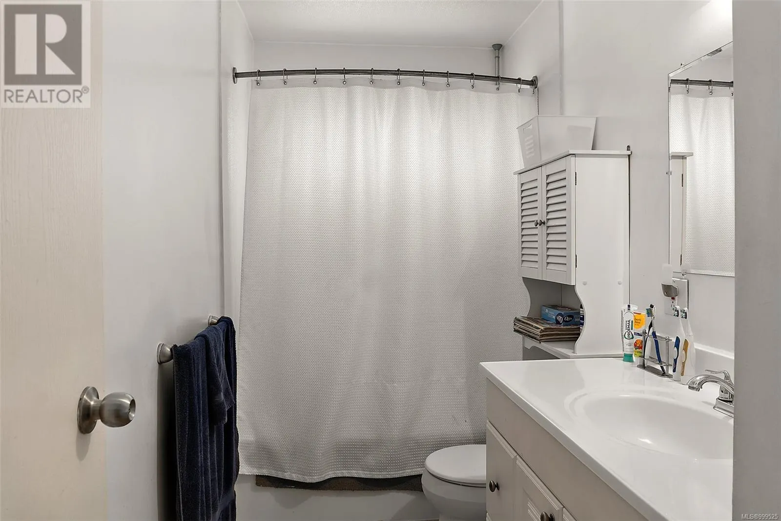 1881 Seaboard Cres