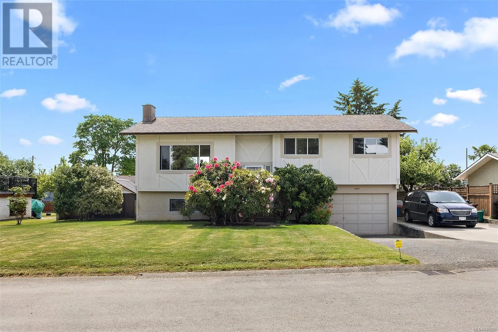 1881 Seaboard Cres
