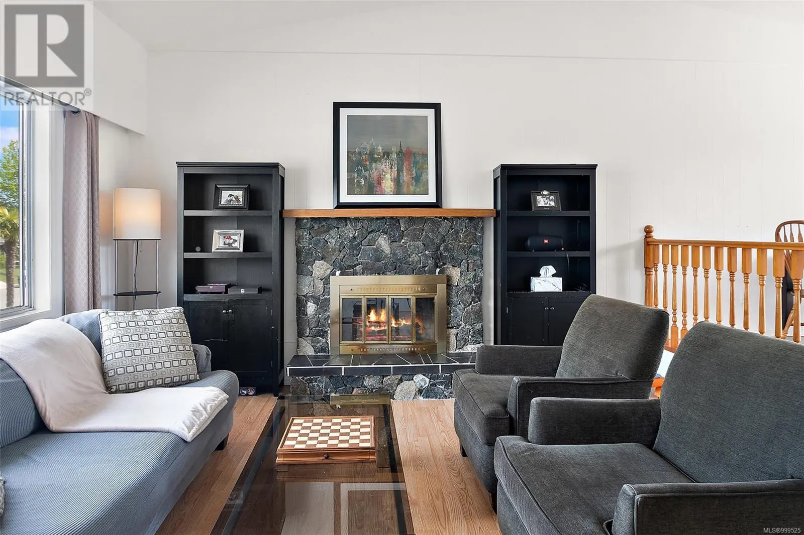 1881 Seaboard Cres