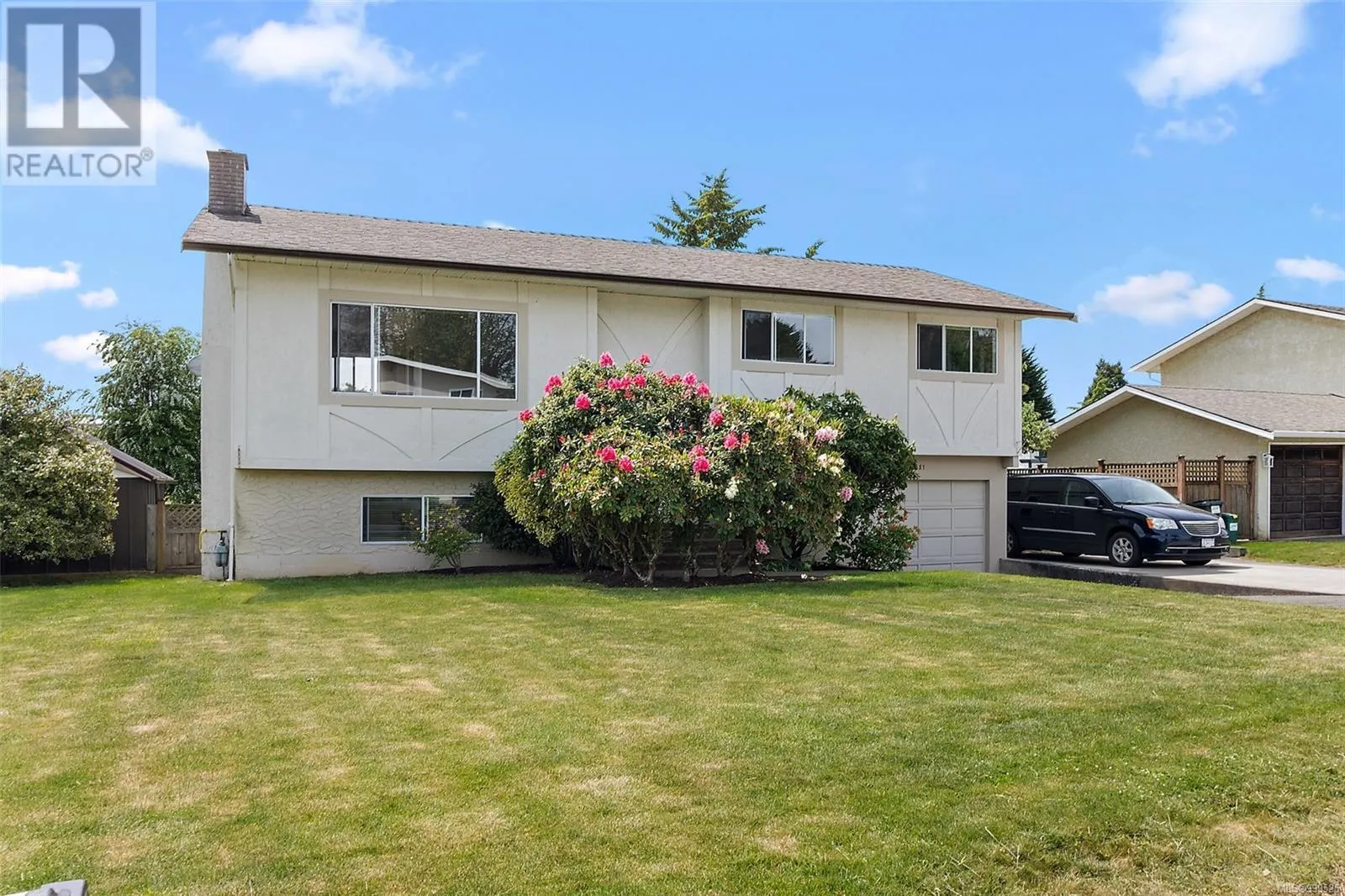 1881 Seaboard Cres