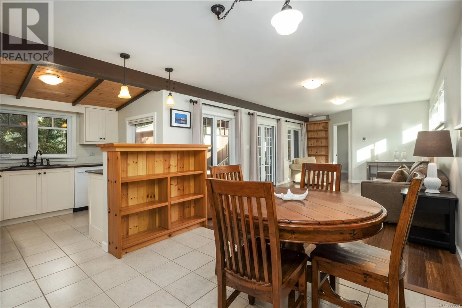 5026 Limberis Dr