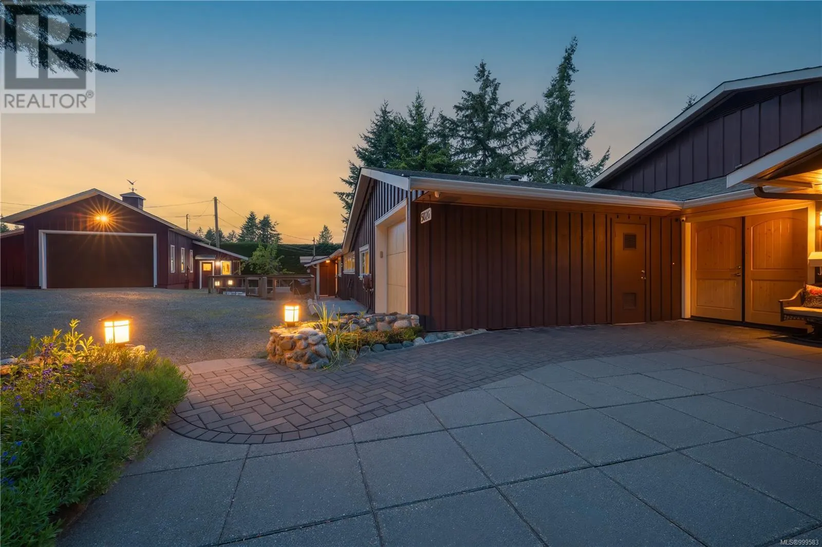 5026 Limberis Dr