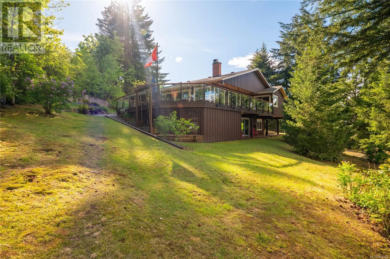 5026 Limberis Dr