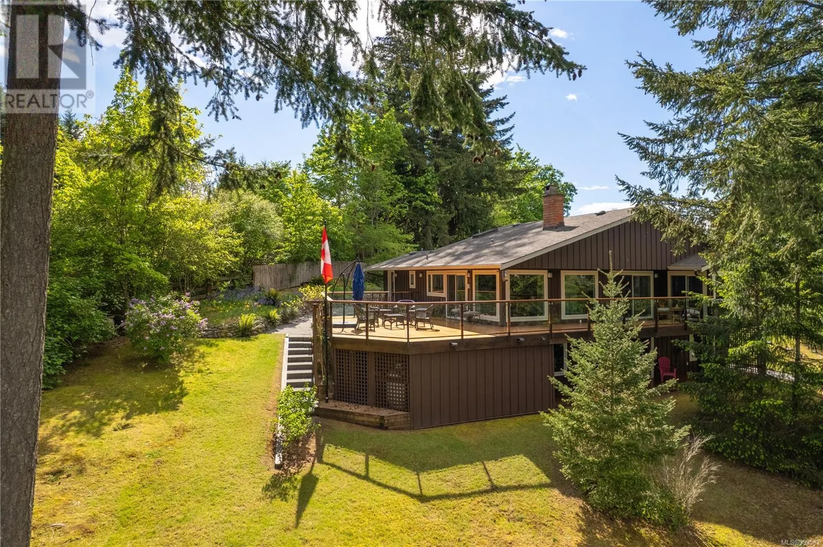 5026 Limberis Dr