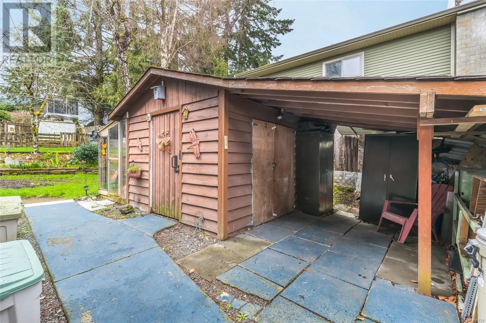 7413 Andrea Cres