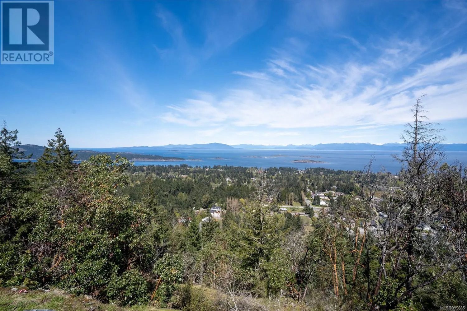 7468 High Ridge Cres