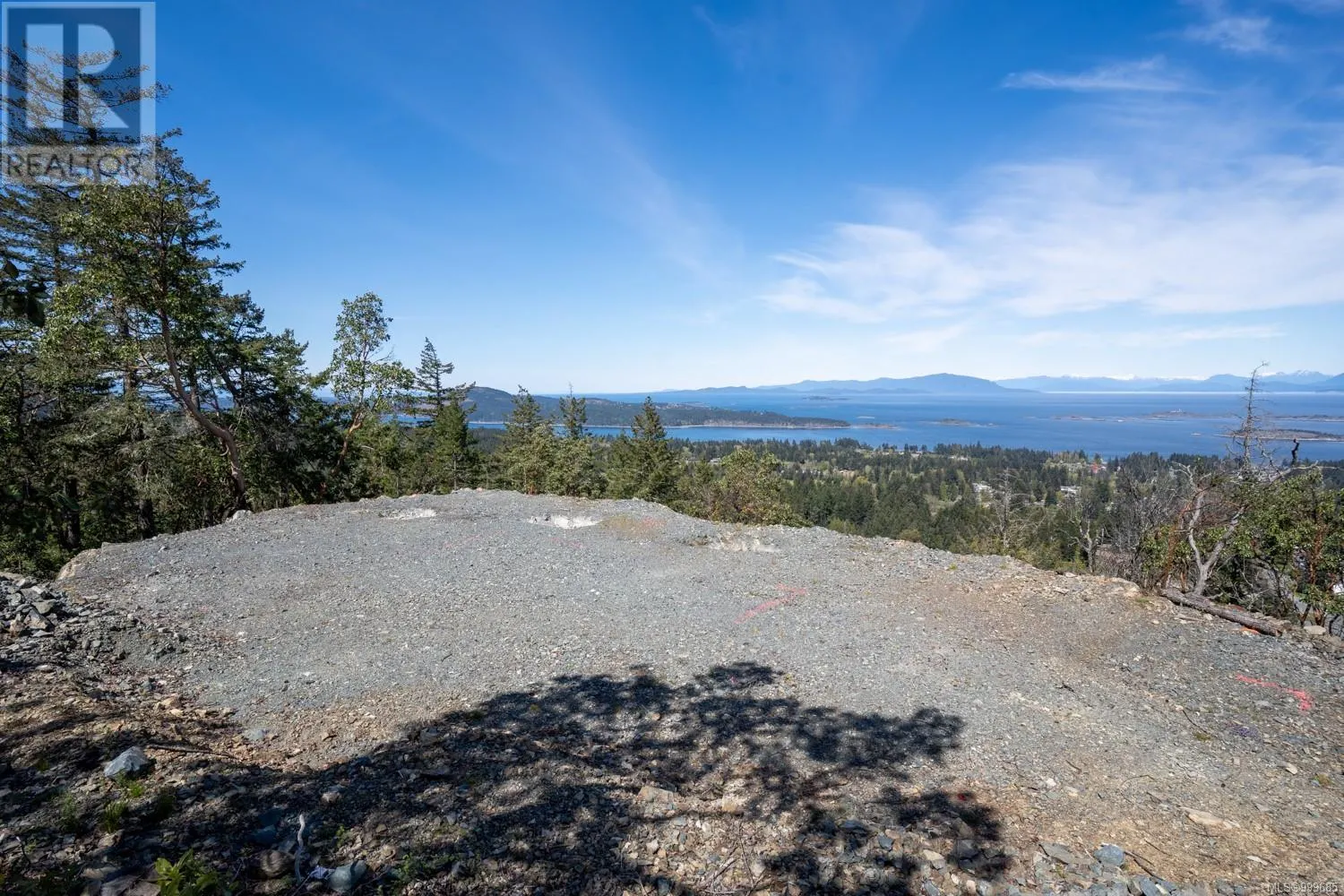 7468 High Ridge Cres