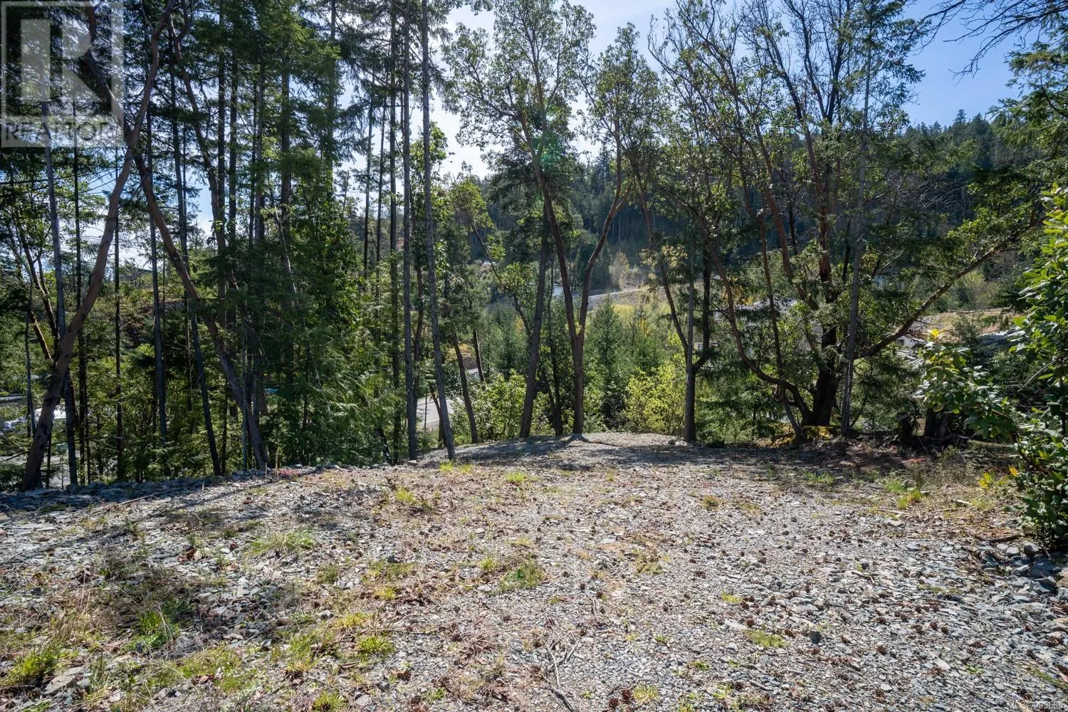 7468 High Ridge Cres