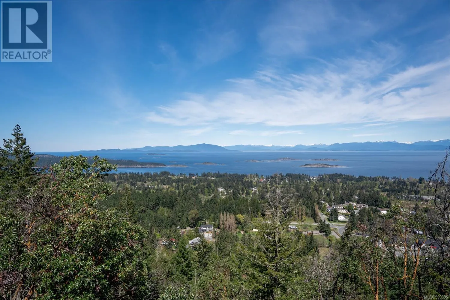 7468 High Ridge Cres