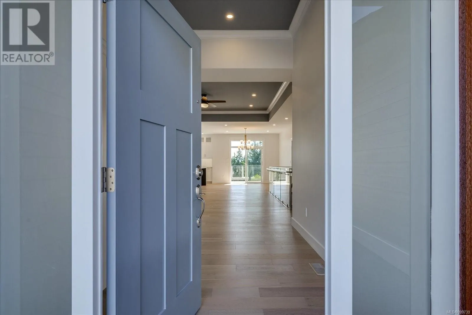 167 Golden Oaks Cres