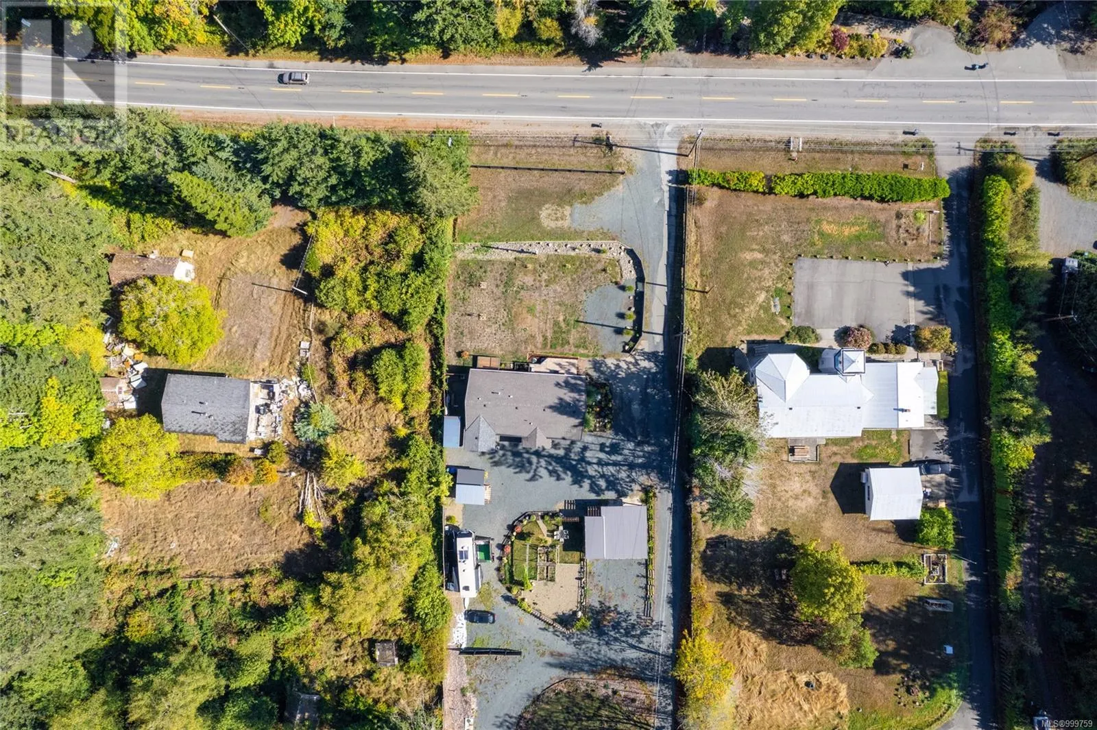 6712 Island Hwy W