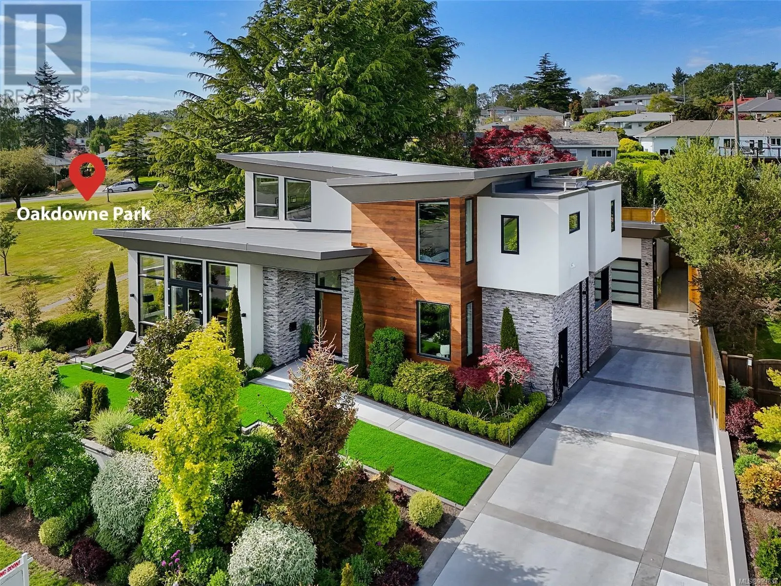 2324 Middowne Rd