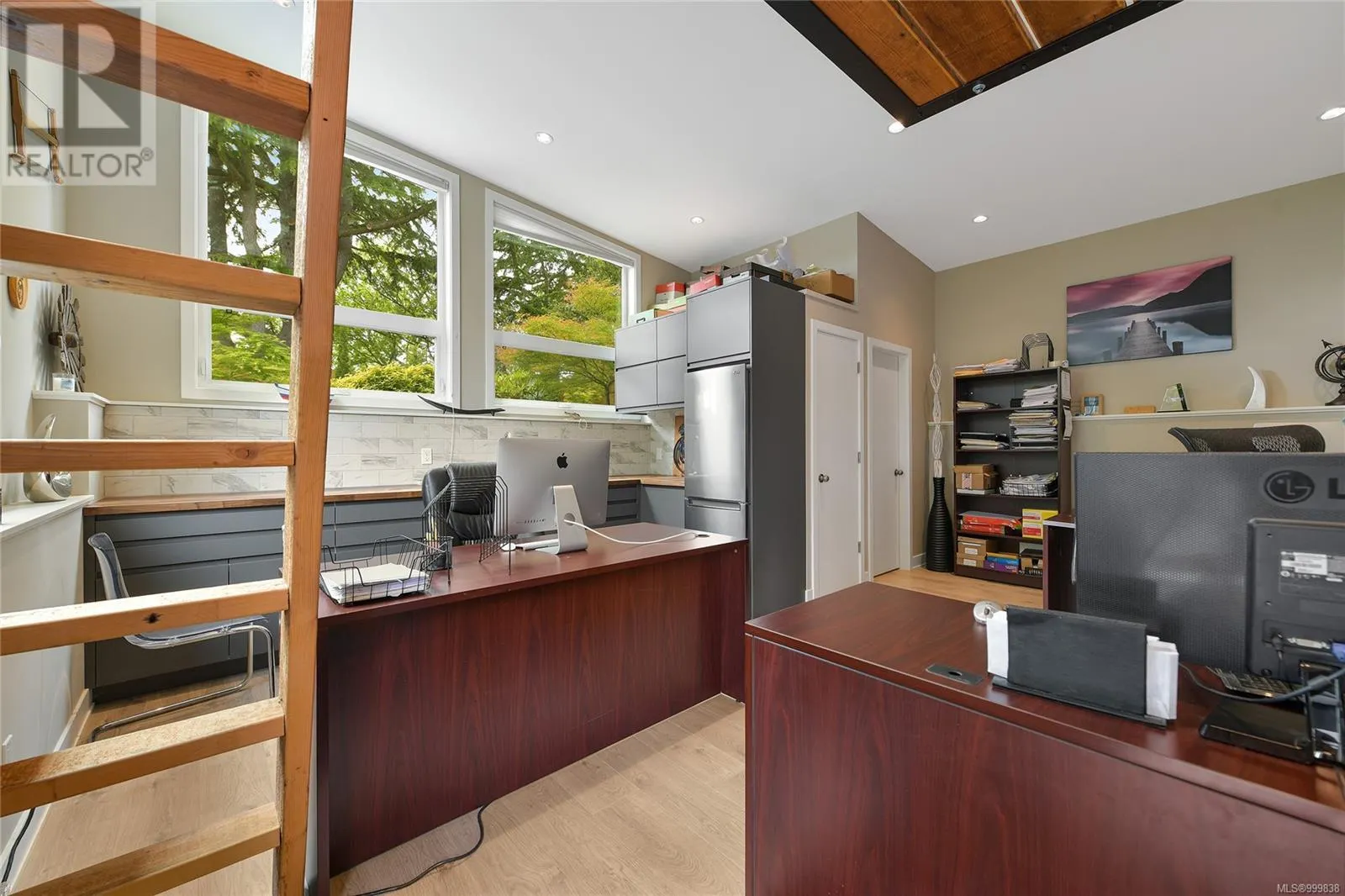 2324 Middowne Rd