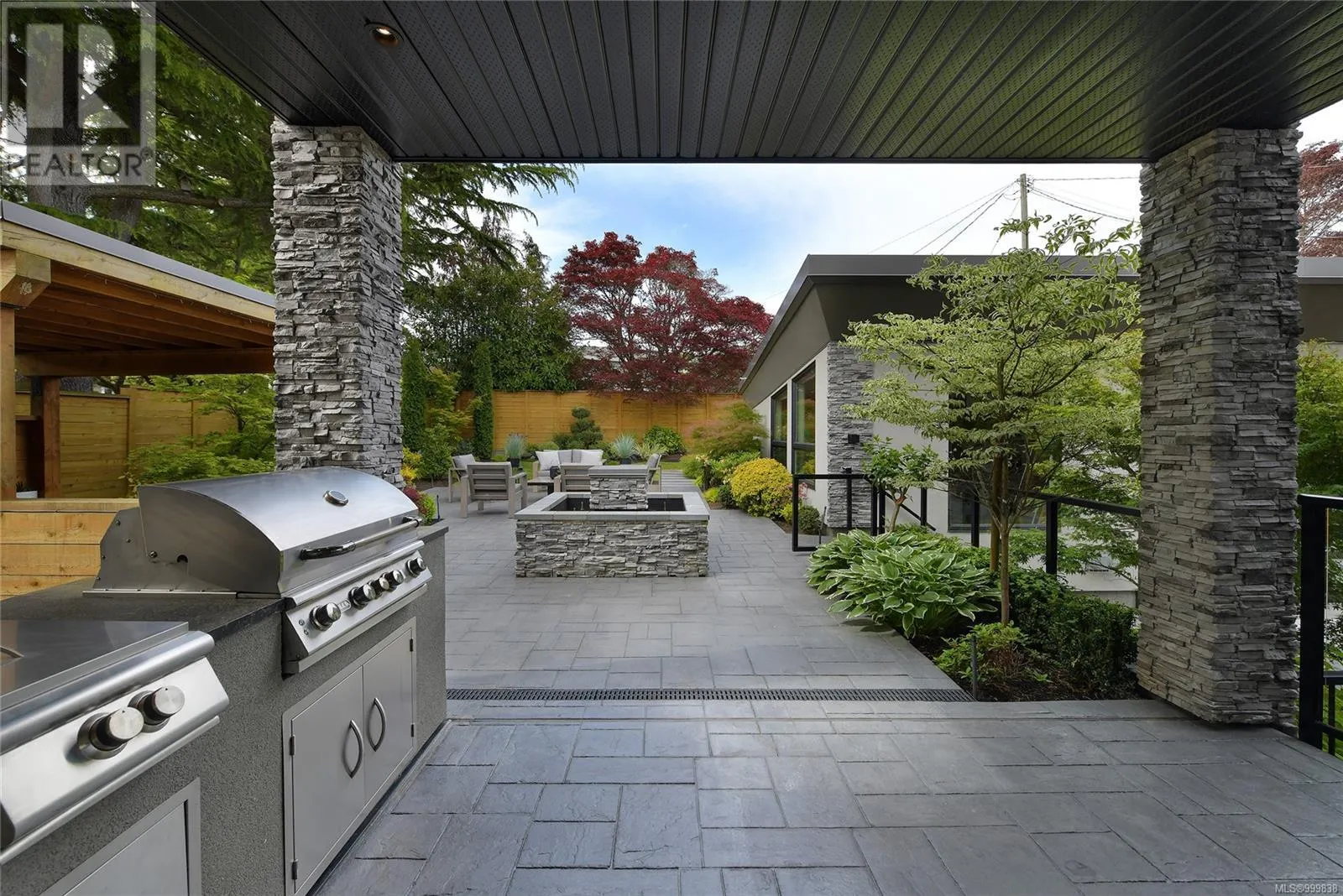 2324 Middowne Rd