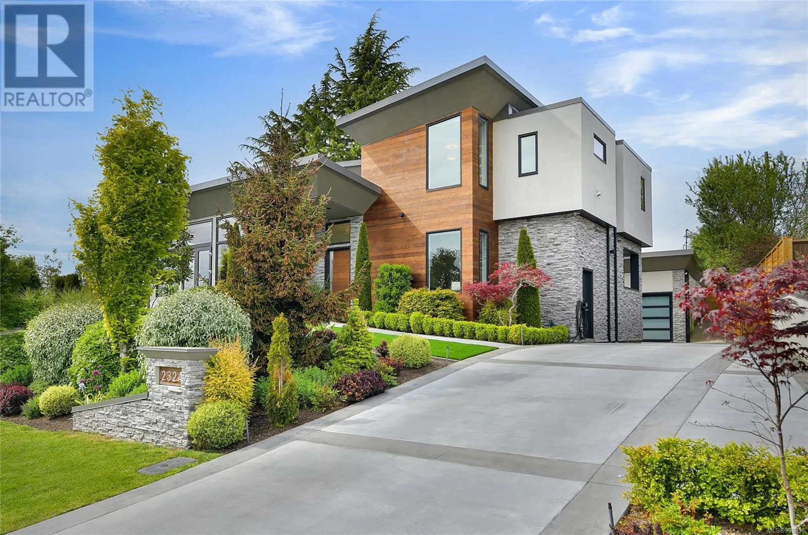 2324 Middowne Rd