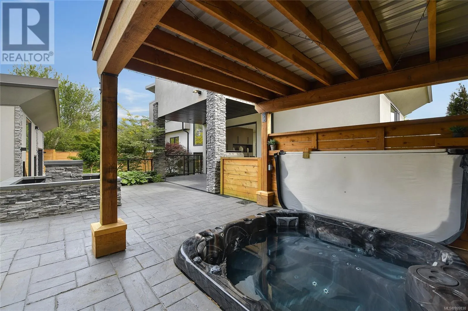 2324 Middowne Rd