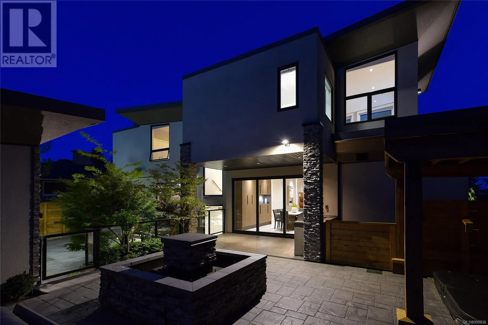 2324 Middowne Rd