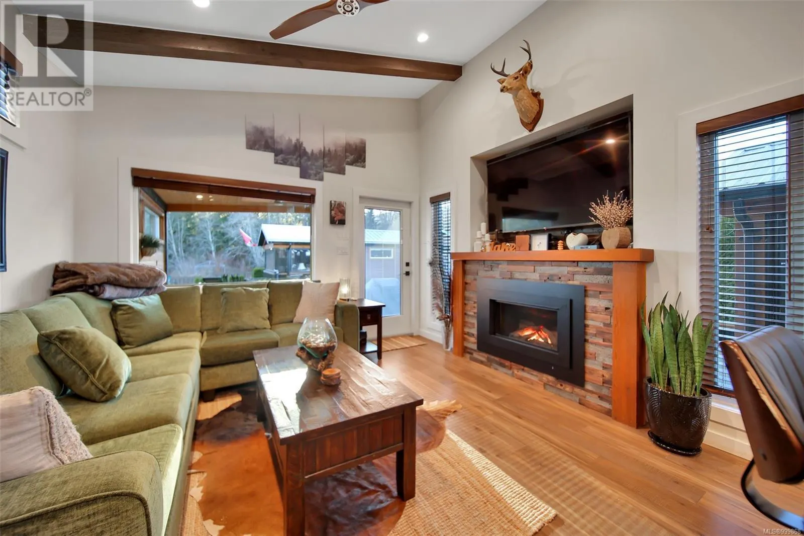 27 10750 Central Lake Rd