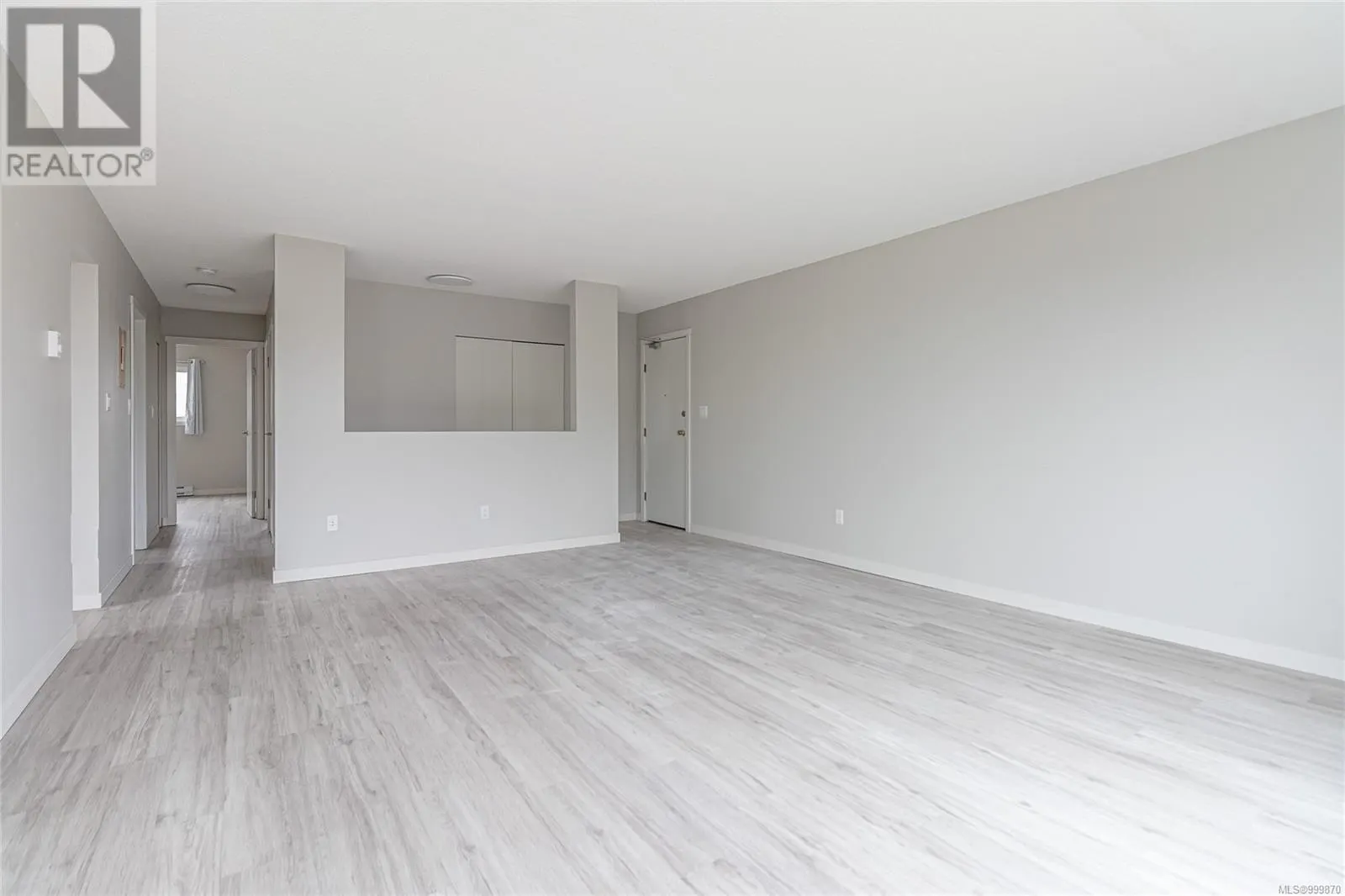 210 Bayview Ave