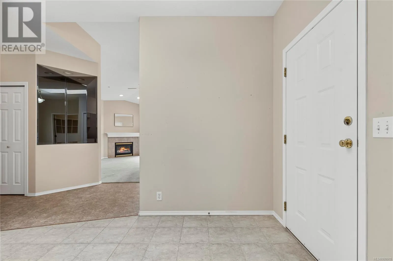 6168 Saturna Ave